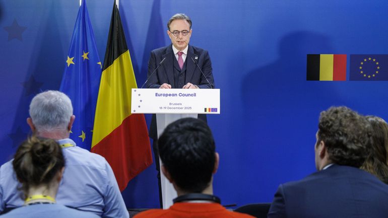 Guerre en Ukraine : l’Europe finance Kiev sans saisir les avoirs russes en Belgique... la solution De Wever expliquée