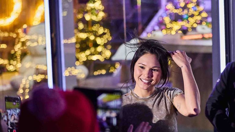 Le phénomène Miki fait danser la foule de Seraing : revivez son showcase à Viva for Life