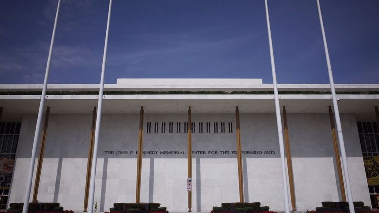 Le célèbre Kennedy Center de Washington renommé pour honorer Donald Trump