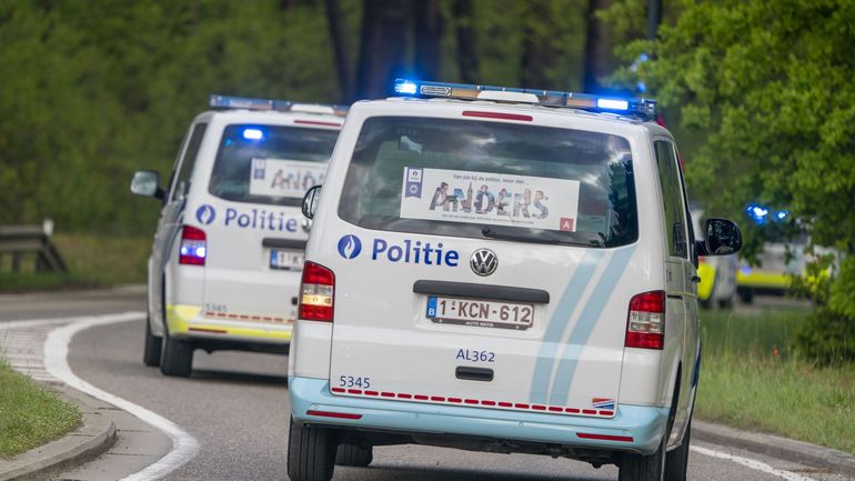 Attentat déjoué contre des politiques : le niveau de la menace générale en Belgique maintenu à 