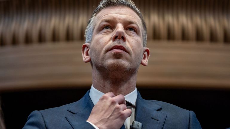 Hongrie : des oligarques proches d'Orbán mettent-ils le cap sur l'étranger dont les Etats-Unis ?