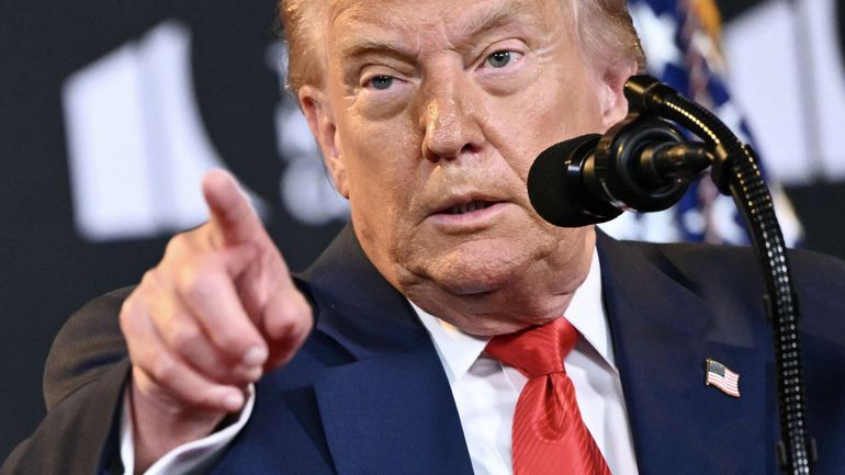 Trump annonce que les USA vont "commencer des frappes au sol" contre les cartels de drogue