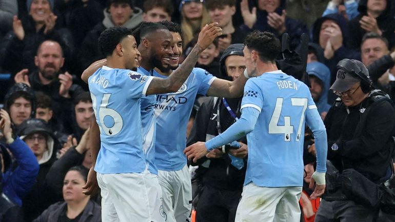 Manchester City et Jérémy Doku croquent Crystal Palace et restent dans la course au titre de Premier League