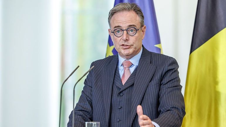 Bart De Wever : perdre du poids, réduire les dépenses, même méthode ?