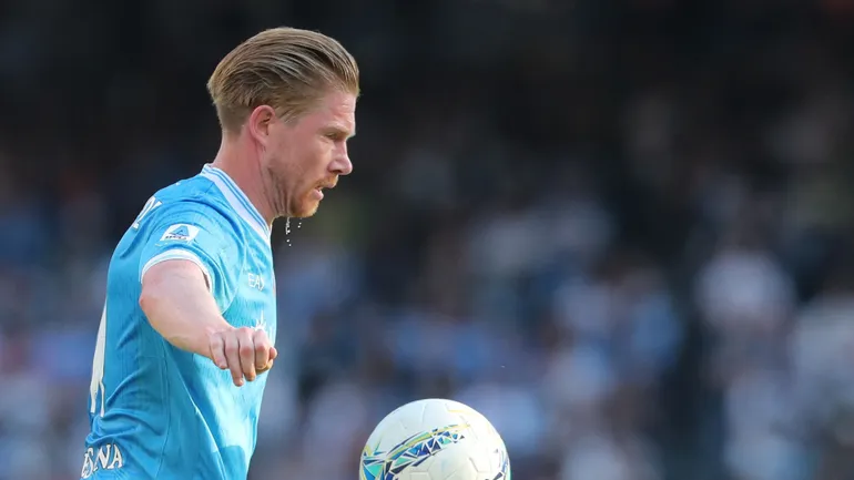 Naples coule et rapproche l'Inter du titre, Kevin De Bruyne remplacé à la mi-temps