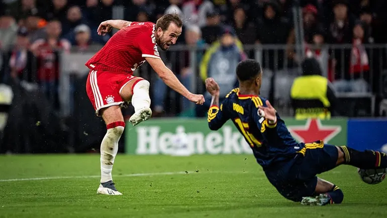 Le Bayern et Arsenal se rendent coup pour coup et se quittent sur un partage