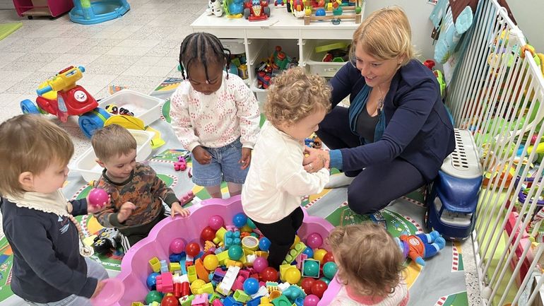 Le secteur de la petite enfance wallon craint la fermeture de milliers de places d'accueil pour enfants d'ici janvier 2026