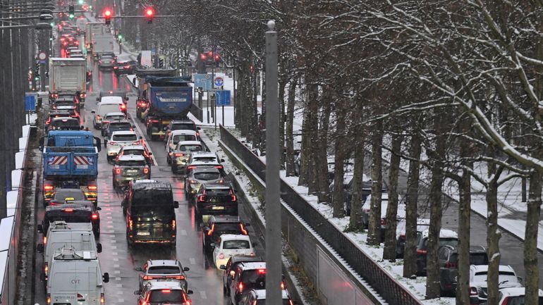 À partir de 2027, le budget mobilité sera systématiquement proposé à ceux qui ont droit à une voiture de société