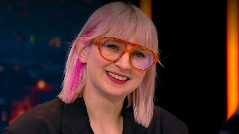 "Il a fallu avoir l’expérience de deux albums" : pourquoi Alice on the Roof a mis sept ans pour revenir avec "Alice", un album écrit seule et en français "Il a fallu avoir l’expérience de deux albums" : pourquoi Alice on the Roof a mis sept ans pour revenir avec "Alice", un album écrit seule et en français