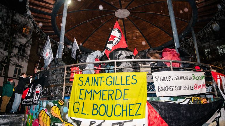 Saint-Gilles : 250 rassemblées contre la tenue d’une conférence du MR