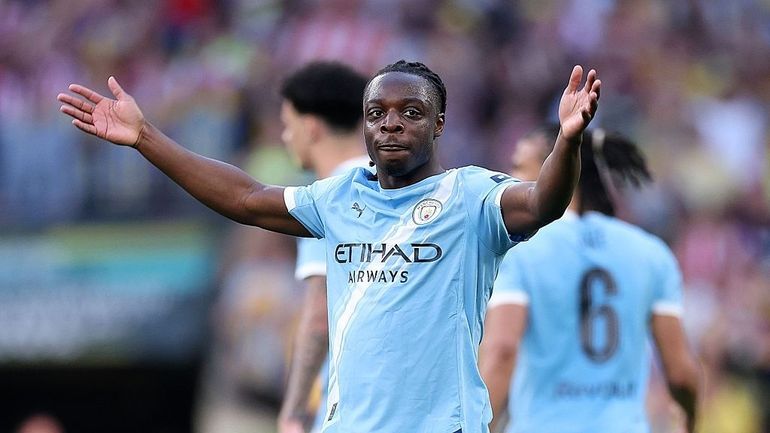 Un doublé salvateur : Jérémy Doku maintient Manchester City en vie en égalisant à la 97e minute contre Everton