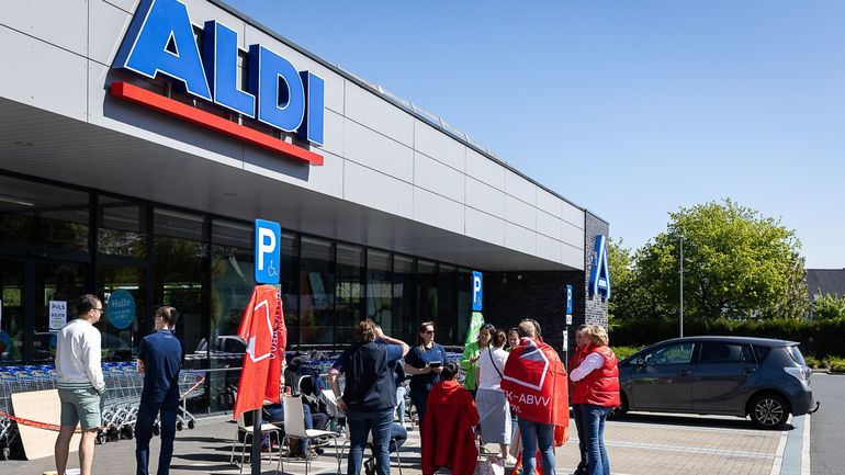 Au moins 60 magasins Aldi fermés ce vendredi pour contester le projet d'ouverture le dimanche