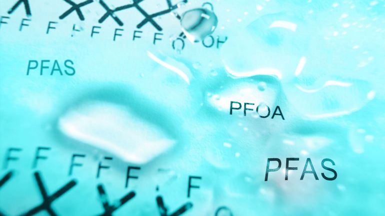 PFAS : les polluants éternels pourraient coûter jusqu'à 1700 milliards d'euros à l'Union européenne