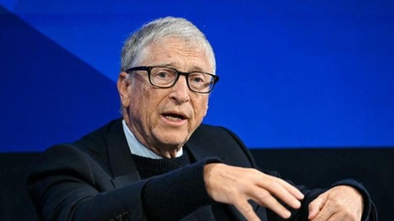 Rattrapé par l'affaire Epstein, Bill Gates annule son discours au sommet mondial sur l'IA