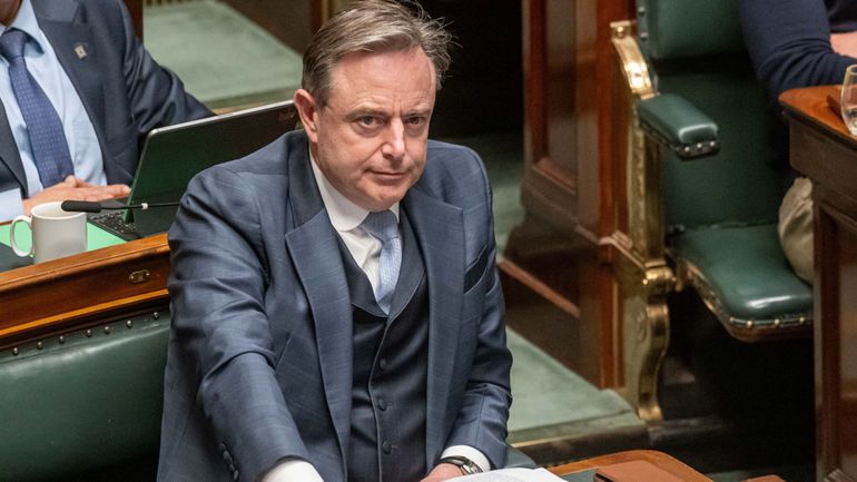 "QR le débat" - gouvernement De Wever : réformes salutaires ou antisociales ? Votez et commentez