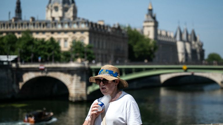 Températures caniculaires en France : 49 départements en vigilance rouge dès lundi, 35 millions de Français concernés, la Fête de la Musique de ce dimanche annulée dans de nombreuses municipalités