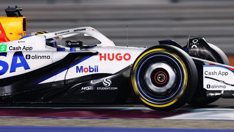 Isack Hadjar dépité après son abandon à deux tours de l'arrivée au Qatar : "Une voiture en plastique"