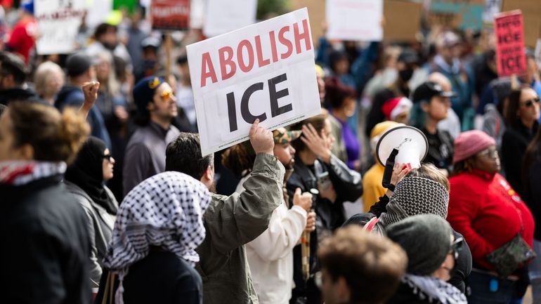 La revue de presse : "La barbarie des autoritaires ne peut être niée éternellement"