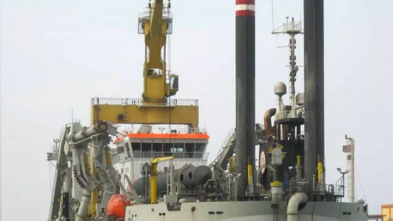 Le Mexique lève le blocage du MV Zheng He, le navire Jan De Nul fait route vers les Bahamas