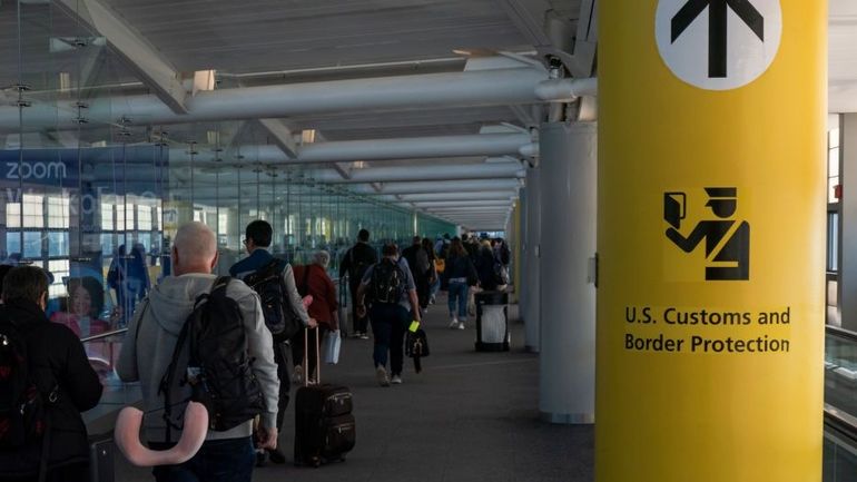 Donner l’adresse de ses profils sur les réseaux sociaux pour entrer aux États-Unis, bientôt une réalité ? Donner l’adresse de ses profils sur les réseaux sociaux pour entrer aux États-Unis, bientôt une réalité ?