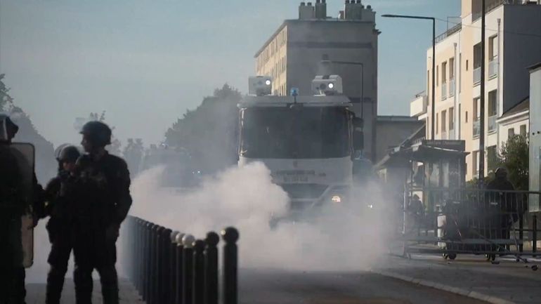 France : 400 lycées fermés par les autorités, un vendredi sous tension