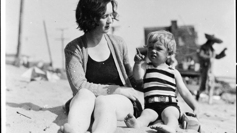 "Marilyn Monroe, la célébrité à tout prix" : de Norma Jeane à Marilyn, de l’enfant blessée à l’ambition dévorante