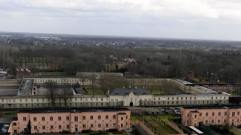 Six agents blessés lors de deux agressions à la prison de Merksplas