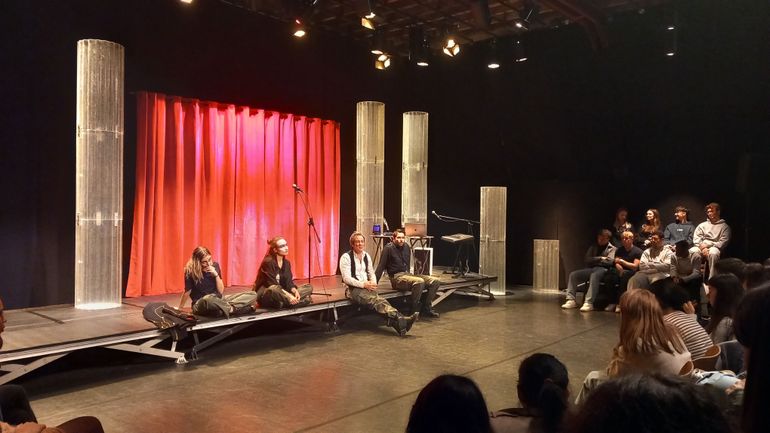 Les élèves pourront-ils encore aller au théâtre ? Martinrou lance un appel pour sauver la médiation scolaire Les élèves pourront-ils encore aller au théâtre ? Martinrou lance un appel pour sauver la médiation scolaire