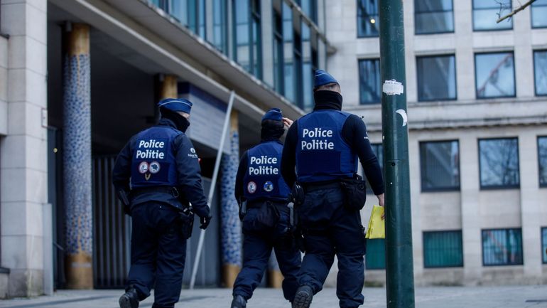 Fusillade à Sydney : le Centre de crise National et la police bruxelloise se disent "attentifs" après l’attaque à Sydney Fusillade à Sydney : le Centre de crise National et la police bruxelloise se disent "attentifs" après l’attaque à Sydney