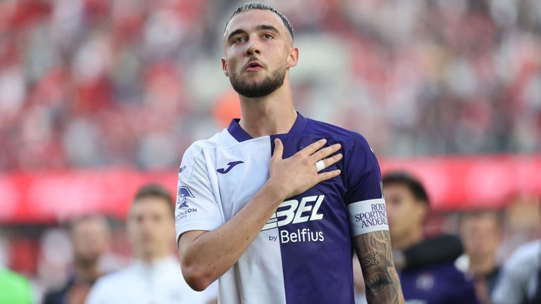Zeno Debast permet à Anderlecht de terminer la saison 2024-2025 en bénéfice
