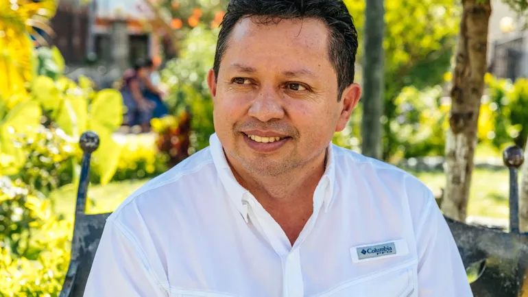 Le maire de San Pedro La Laguna a dû faire face à de farouches oppositions du parlement national et du lobby du plastique. 