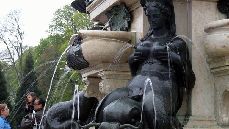 Une enquête ouverte après le vol de quatre boucliers en bronze de la fontaine de Neptune à Laeken