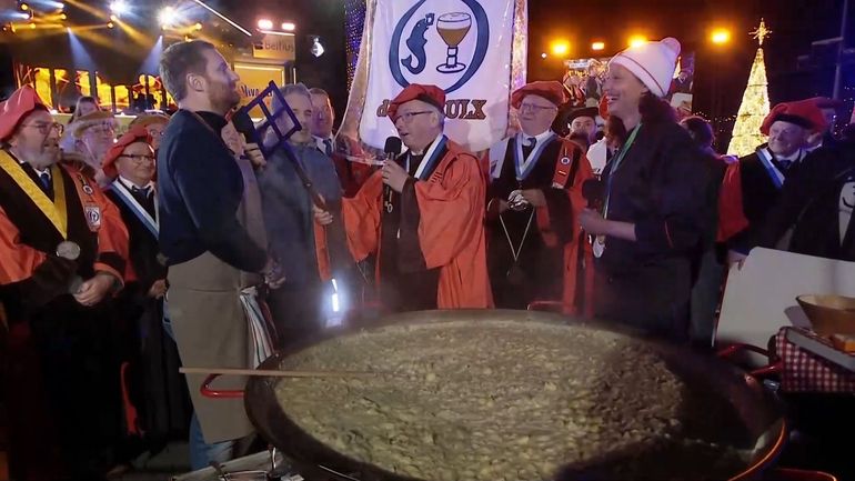 Julien Lapraille adoubé après avoir réalisé une orvaliflette géante pour Viva for Life : "C'est une vraie fierté"