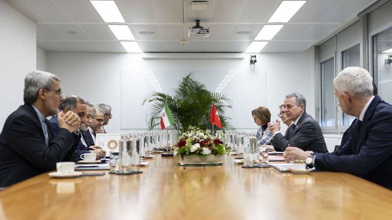 Négociations États-Unis Iran : un "dialogue de sourds" pour la journaliste Pauline Simonet