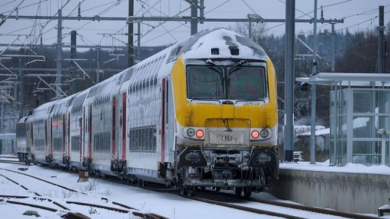 Gel sur la Belgique : la SNCB avertit de retards et suppressions de trains possibles Gel sur la Belgique : la SNCB avertit de retards et suppressions de trains possibles
