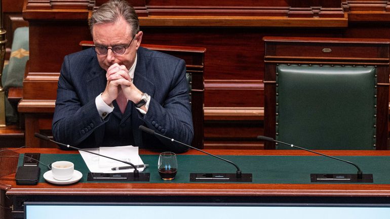 Budget fédéral : le comité restreint terminé, des positions "encore très éloignées" entre les partenaires
