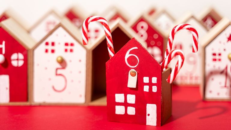 Derrière chaque petite porte : les secrets du succès des calendriers de l’avent