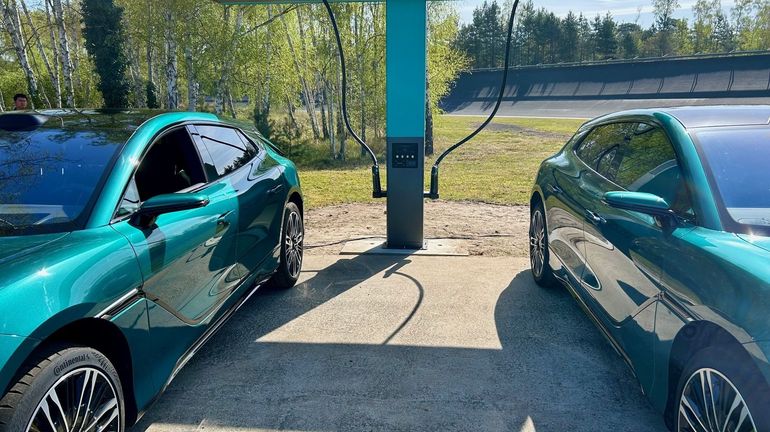 Recharger sa voiture électrique en 5 minutes : la révolution venue de Chine