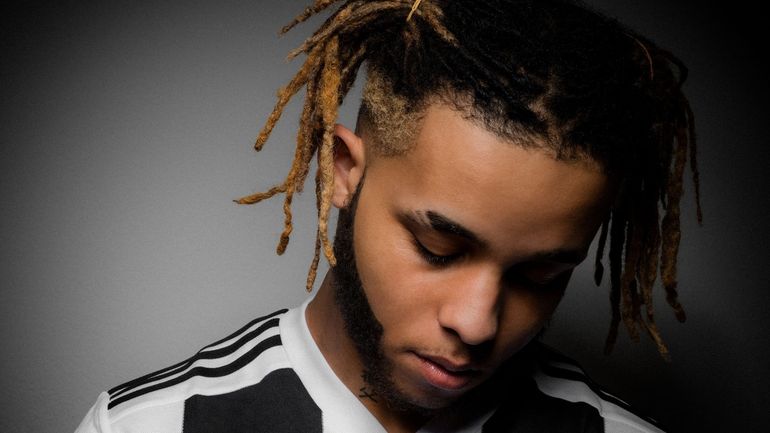 Zola, placé en garde à vue pour séquestration et violence