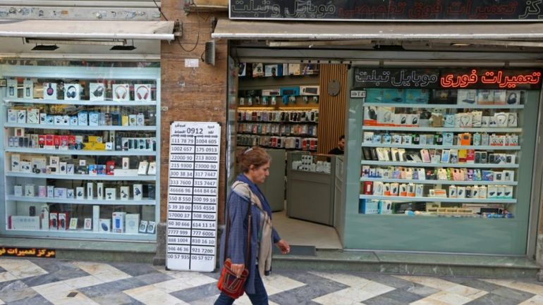 Guerre au Moyen-Orient : en Iran, malgré le cessez-le-feu, des entrepreneurs désespérés après plus de 50 jours de coupure d'internet