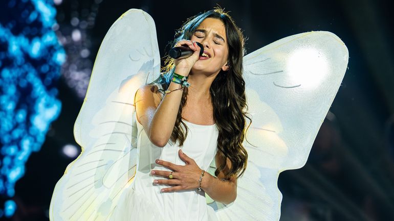 Frissons garantis : Lou offre reprise magistrale de Céline Dion dans The Voice Kids Frissons garantis : Lou offre reprise magistrale de Céline Dion dans The Voice Kids