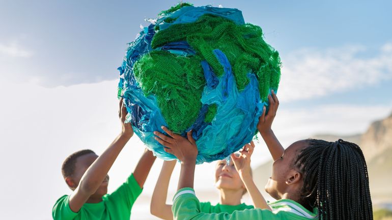 Climat : le Giec en crise, la publication de son prochain rapport devra attendre