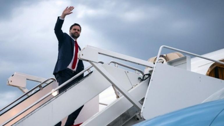 Élections législatives en Hongrie : le vice-président américain JD Vance s'est envolé pour la Hongrie en soutien à Orban