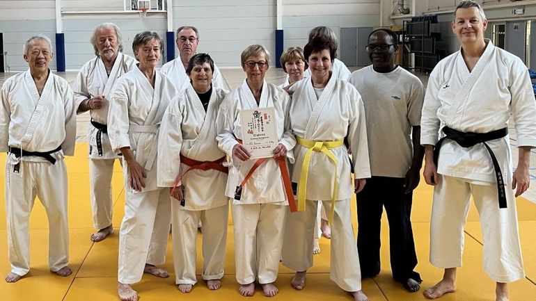 Le karaté santé séduit les seniors : "Un outil formidable pour le corps et le mental"