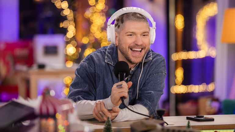 "Je cherche un feat belge" : Mosimann lance un appel dans le cube de Viva for Life "Je cherche un feat belge" : Mosimann lance un appel dans le cube de Viva for Life