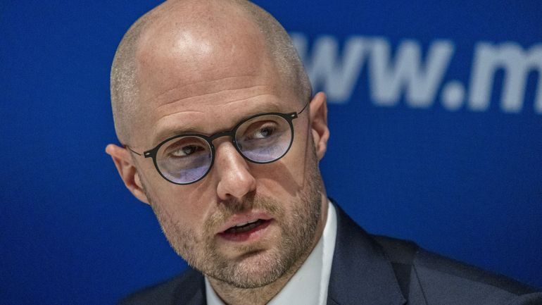 Formation bruxelloise : David Leisterh a remis une nouvelle note budgétaire, les réactions attendues pour dimanche