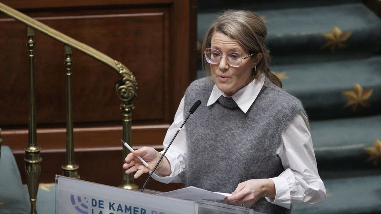La ministre Van Bossuyt relève le seuil financier pour les étudiants non européens