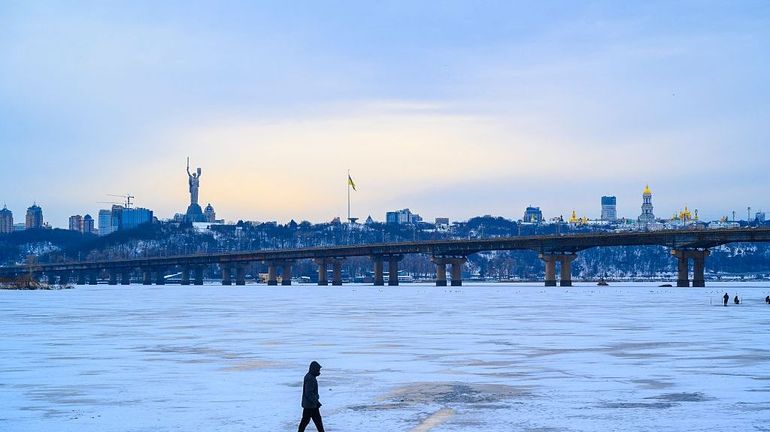 Guerre en Ukraine : frappes massives de drones russes et coupures d'électricité dans les oblasts de Dnipropetrovsk et de Zaporijjia