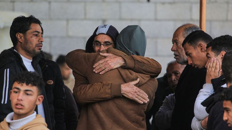 La Défense civile de Gaza annonce que des frappes israéliennes ont fait 11 morts