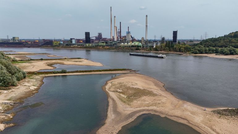 Sécheresse en Allemagne : le niveau du Rhin au plus bas depuis le début des relevés (en 1880), le fret fluvial européen sous pression